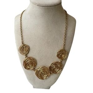 Elegant 14kt Gold Plated‎ Rose Necklace NWOT Statement